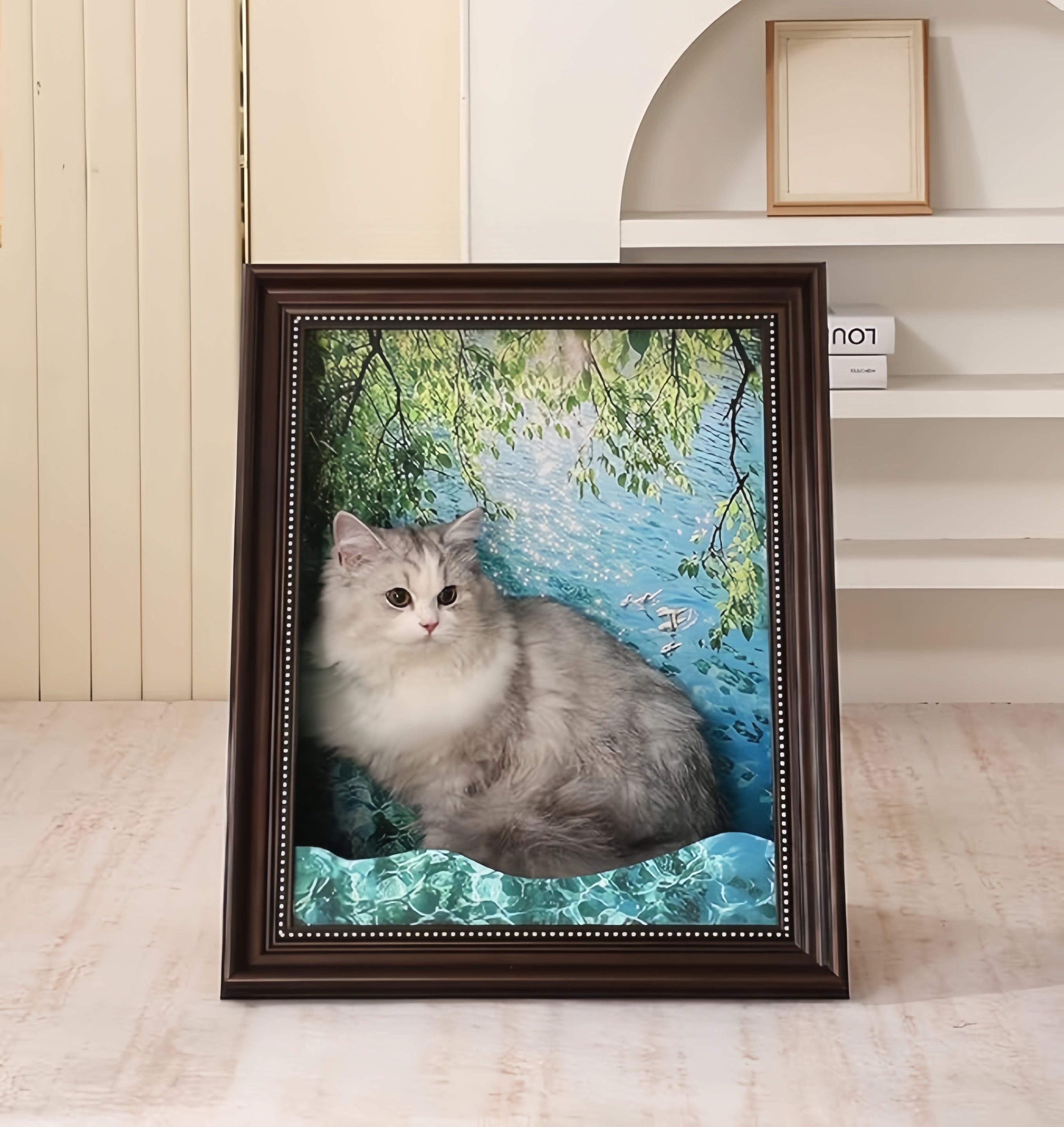 Mona Lisa cat bed